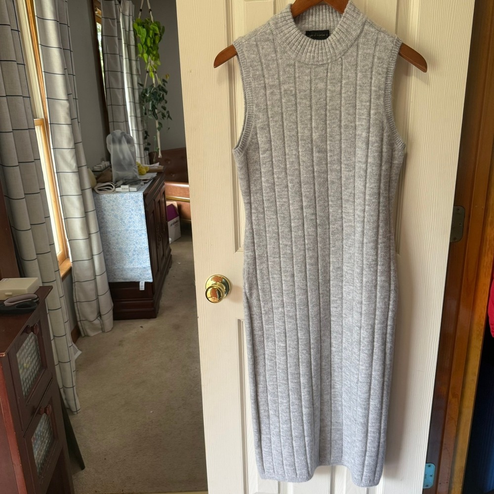 House of Harlow 1960 Medium Gray Ribbed Mock Neck Sleeveless Midi Sweater Dress